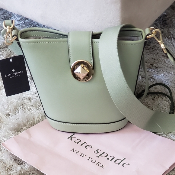 💥 FLASH SALE!💲FIRM 🔒 Kate Spade: Audrey Bucket Crossbody Bag. - Picture 2 of 9